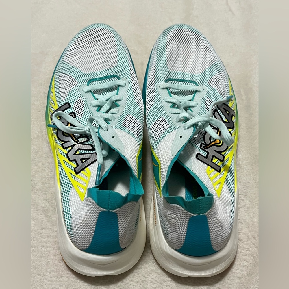 HOKA One One Cielo Road Unisex Tennis Shoes